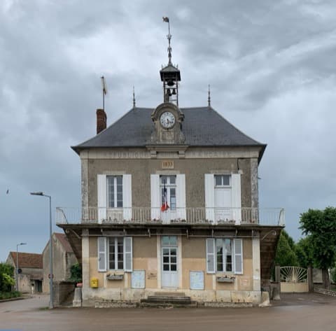Couvreur Lichères-près-Aigremont