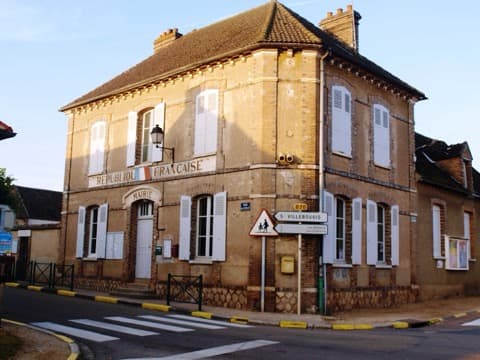 Couvreur Saint-Sérotin